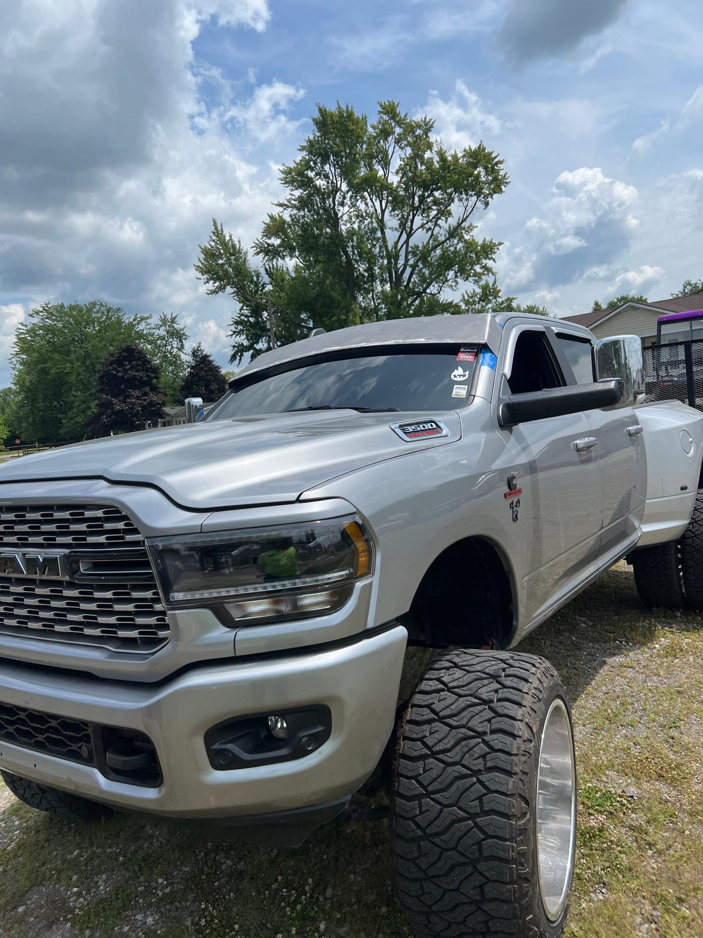 4th/5th gen ram visor primered 2500-5500